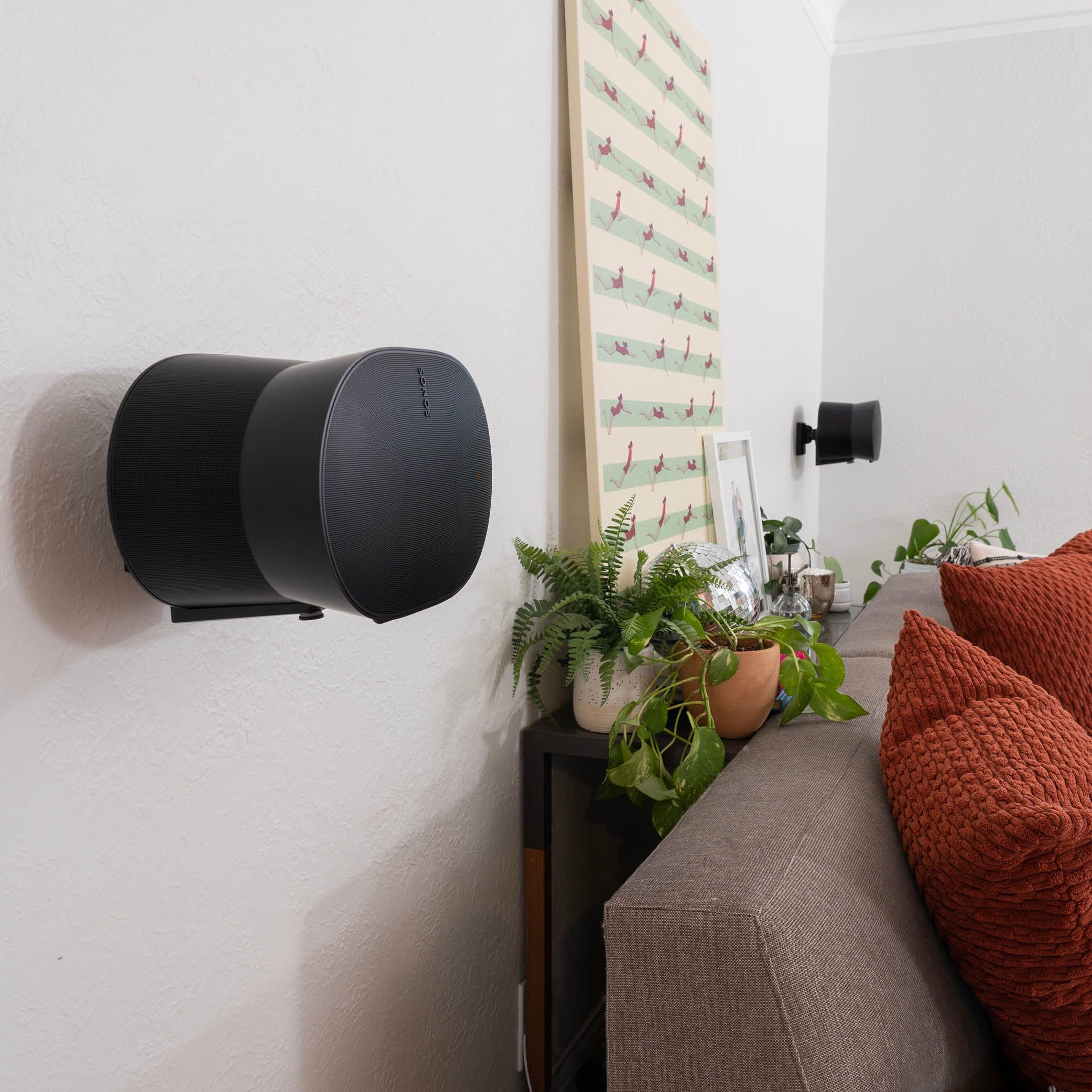 Sanus Tilt & Swivel Speaker Wall Mount for Sonos Era 300™ Single  Black WSWME31-B2